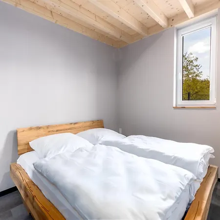 Kronenburger Comfort Bungalow, Cleaning Included Hallschlag