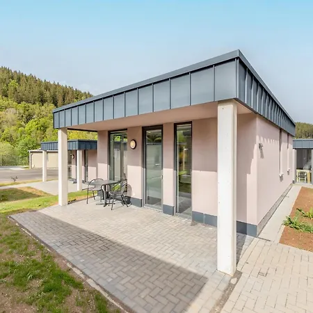 Kronenburger Comfort Bungalow, Cleaning Included Vakantiehuis Hallschlag